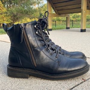 Baretraps “Amysue” Combat Boot Women’s Size 9.5